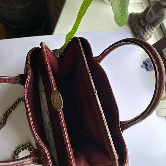 Chanel burgundy red glazed caviar frame shiva tote bag W aged gold hardware - Picture 7 of 16